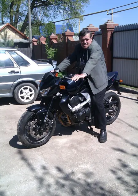 Валера из Новокуйбышевска, ищу на сайте вирта