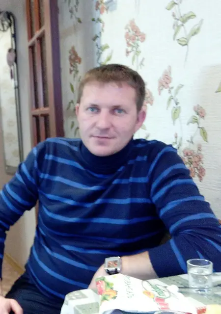 Женя из Димитровграда, мне 43, познакомлюсь