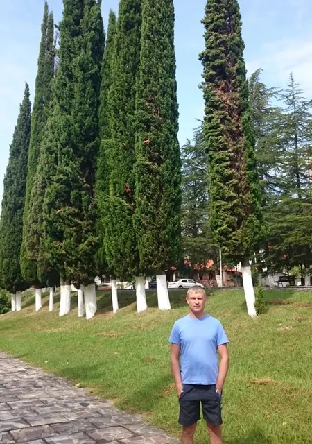 Я Виталик, 48, знакомлюсь на одну ночь в Кингисеппе