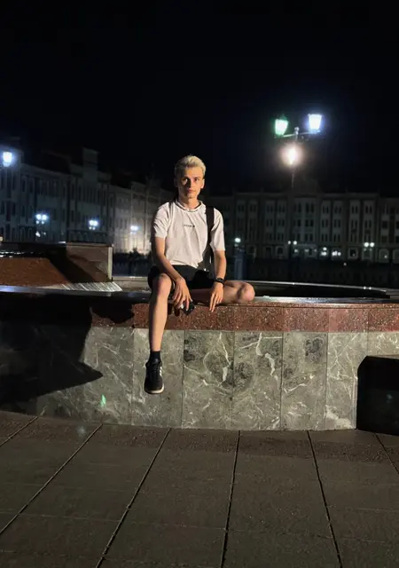 Я Артём, 19, знакомлюсь без обязательств в Йошкар-Оле