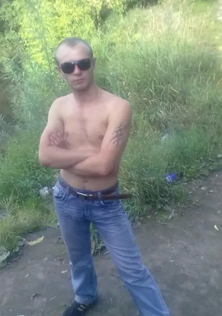 Я Алексей, 32, из Кемерово, ищу знакомства на одну ночь