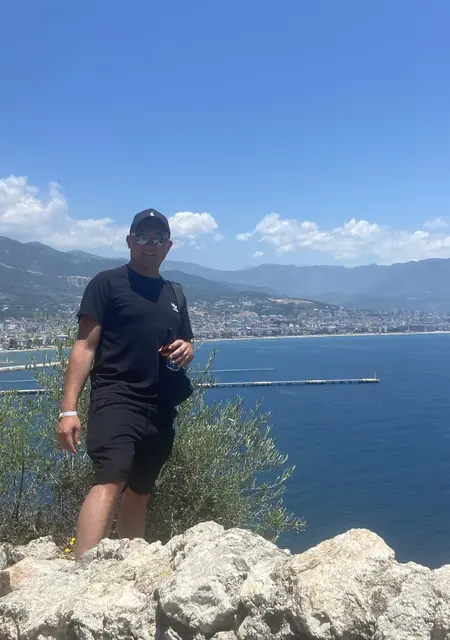 Мишель из Оренбурга, ищу на сайте открытые отношения