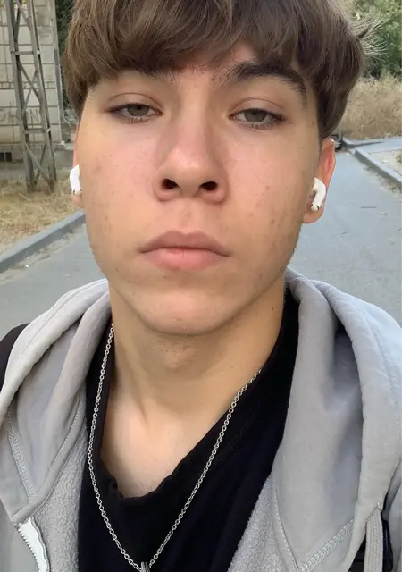 Я Димка, 19, из Волгограда, ищу знакомство для вирта