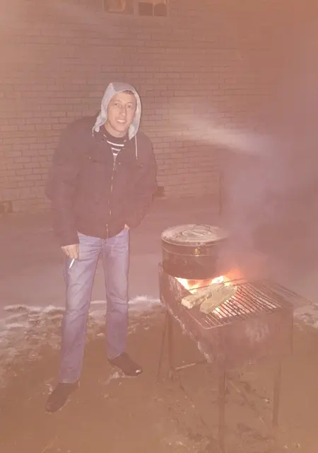 Я Денис, 50, из Котласа, ищу знакомства на одну ночь