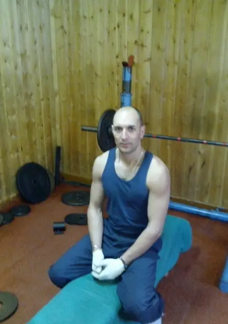 Я Александр, 39, из Кавалерова, ищу знакомство для дружбы