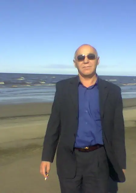 Я Рома, 60, из Оренбурга, ищу знакомства без обязательств