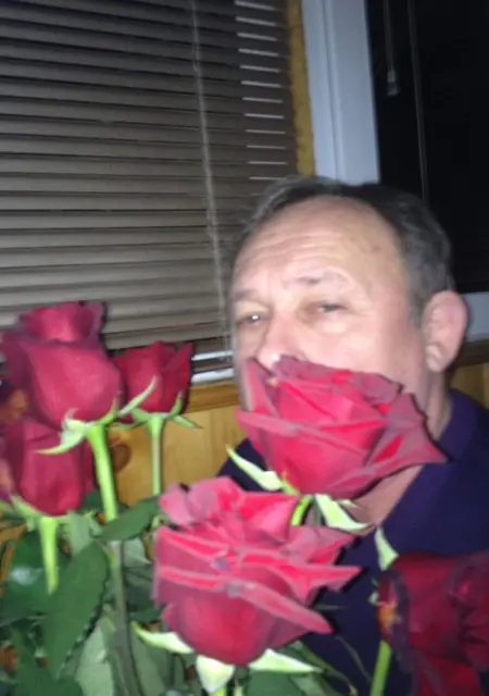 Я Женя, 60, знакомлюсь на одну ночь в Ростове-на-Дону