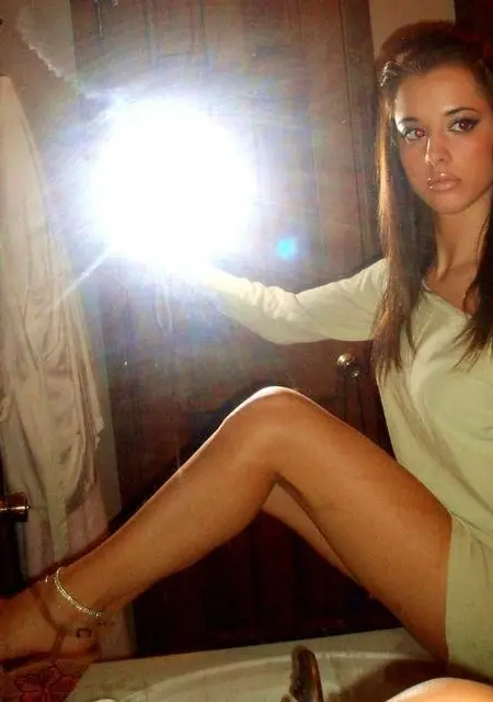 Я Олеся, 23, знакомлюсь для вирта в Великом Новгороде