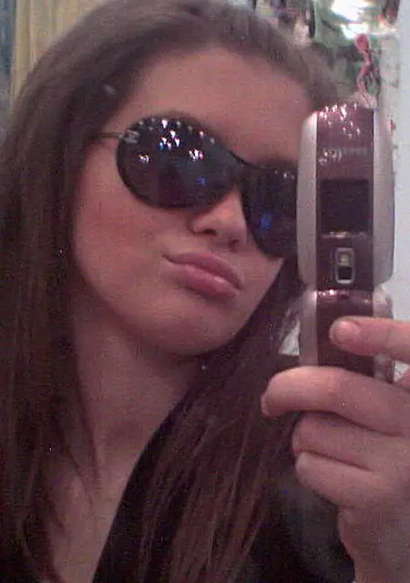 Вероника из Валдая, мне 25, познакомлюсь для общения