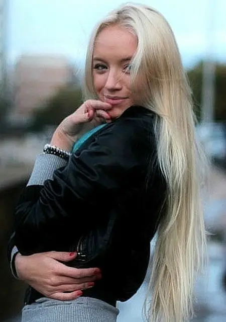 Марина из Энгельса, мне 18, познакомлюсь для дружбы