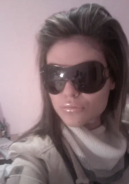 Дина из Петровска, ищу на сайте знакомства на одну ночь