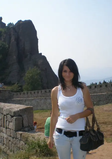 Галина из Калининска, мне 21, познакомлюсь для вирта