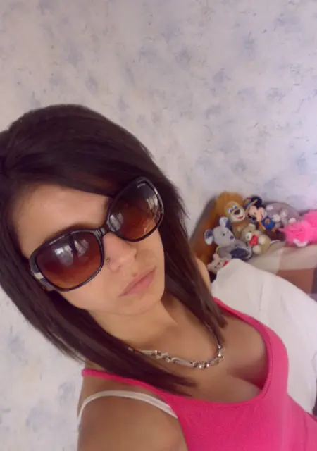 Я Руслана, 19, из Химика, ищу знакомство для общения