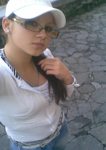 Олеся из Каргаполья, мне 20, познакомлюсь для общения