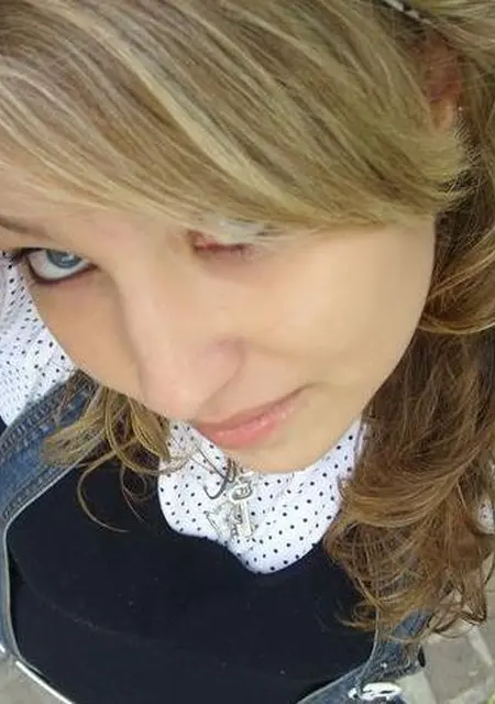 Я Марина, 24, из Юргамыша, ищу знакомство для постоянных отношений