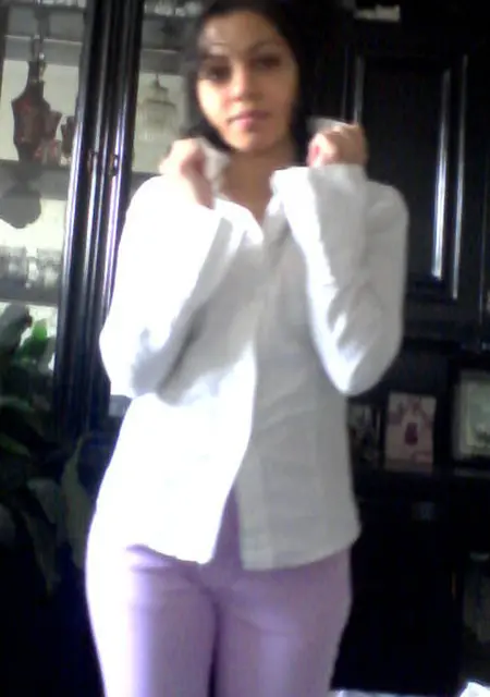 Я Валентина, 25, знакомлюсь на одну ночь в Назии