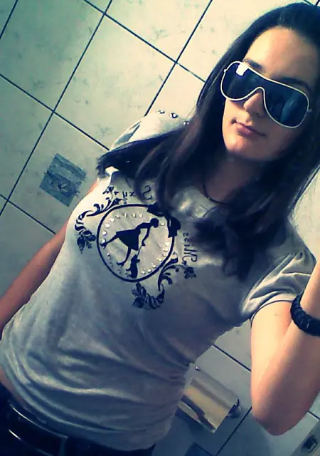 Александра из Новоульяновска, ищу на сайте знакомства без обязательств