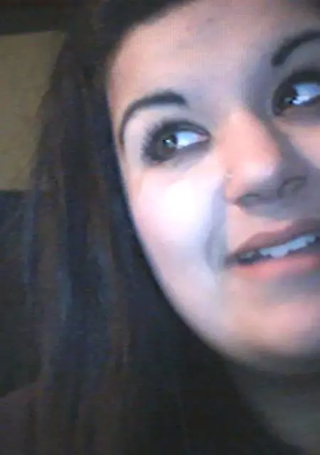 Анжела из Гори, мне 18, познакомлюсь для общения