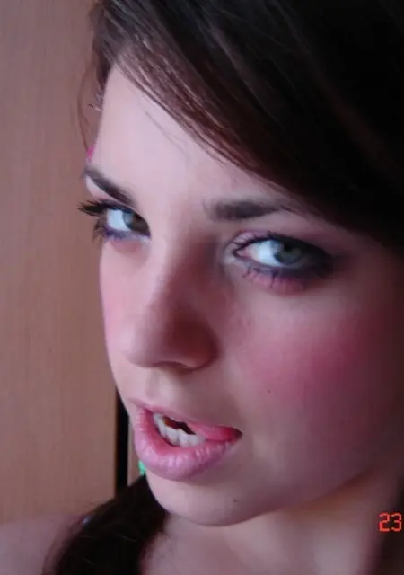 Лилия из Нижнего Ломова, мне 24, познакомлюсь для общения