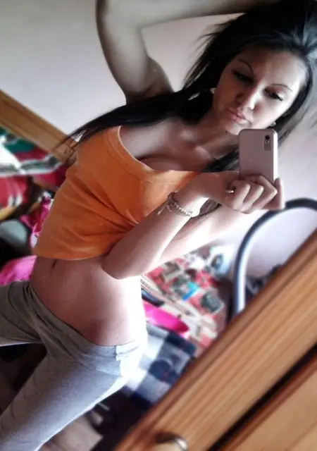 Я Ева, 18, знакомлюсь для вирта в Гвоздеве