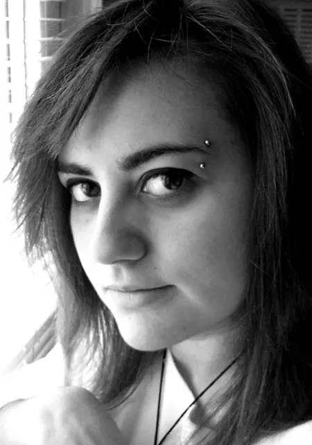 Софья из Кировской, мне 21, познакомлюсь для общения