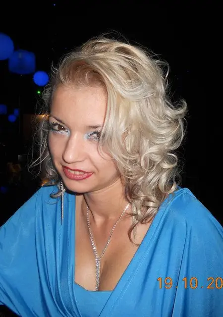 Оксана из Металлостроя, мне 22, познакомлюсь для вирта