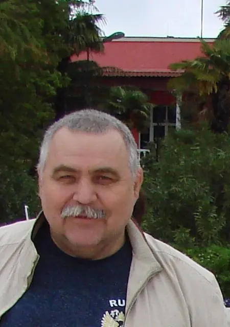 Я Михаил, 59, из Архангельска, ищу знакомства без обязательств