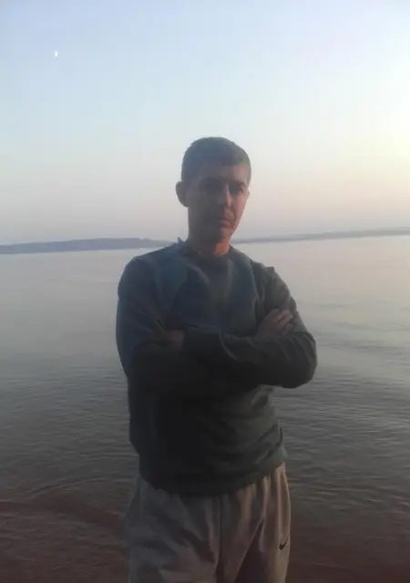 Алекс из Ульяновска, мне 44, познакомлюсь на одну ночь