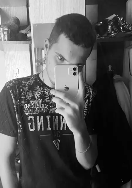 Я Владос, 23, знакомлюсь для вирта в Петровске-Забайкальском