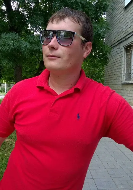 Я Олег, 36, из Железноводска, ищу знакомства на одну ночь