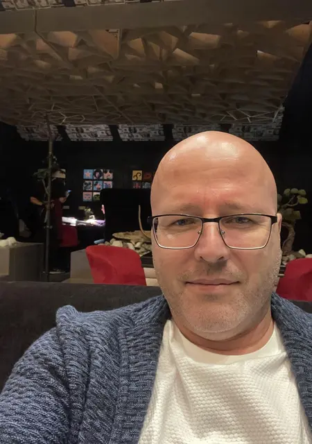 Я Алексей, 43, знакомлюсь без обязательств в Надыме