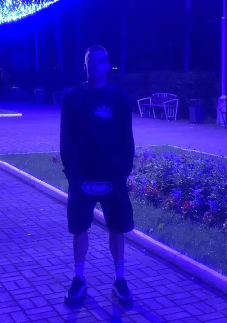 Я Влад, 18, знакомлюсь без обязательств в Северске
