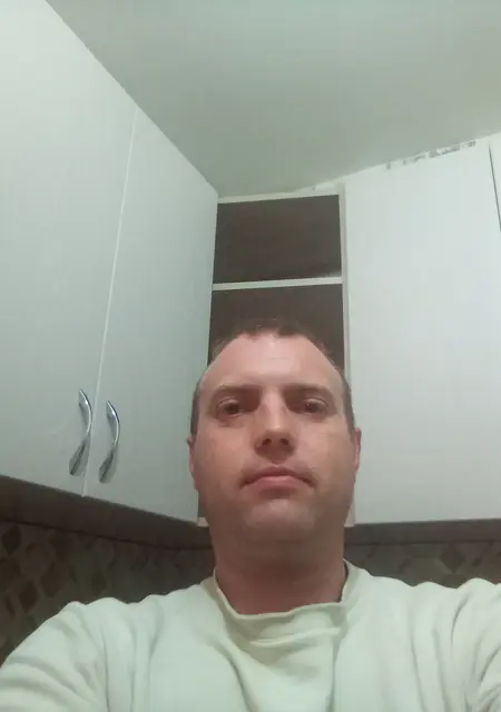 Я Алекс, 39, знакомлюсь для общения в Красном Селе