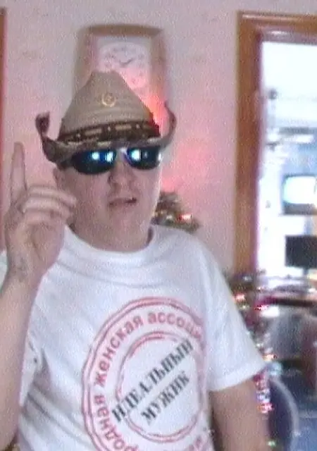 Андрей из Михайловки, мне 53, познакомлюсь на одну ночь