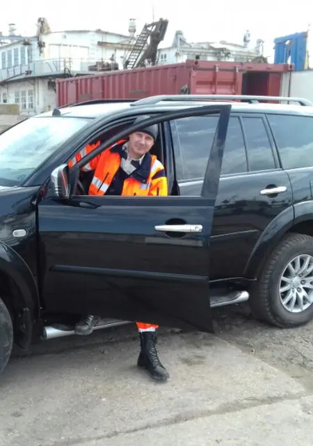 Максим из Московского, мне 50, познакомлюсь на одну ночь