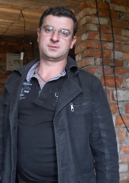 Я Андрей, 41, знакомлюсь без обязательств в Великом Новгороде