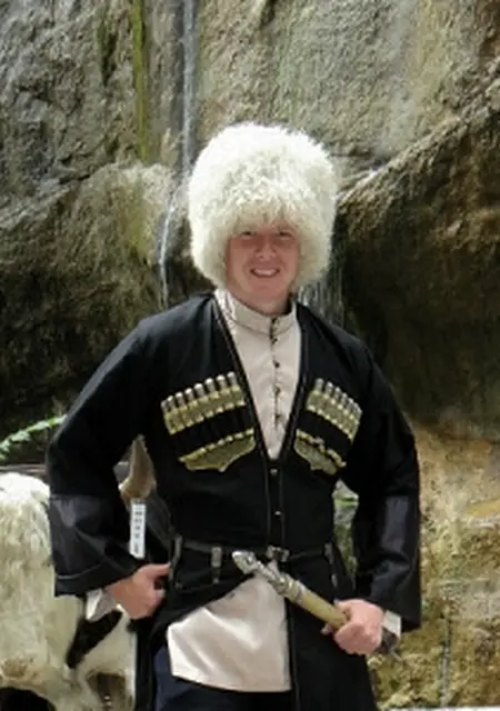 Я Евген, 37, из Соснового Бора, ищу знакомство для приятного времяпровождения