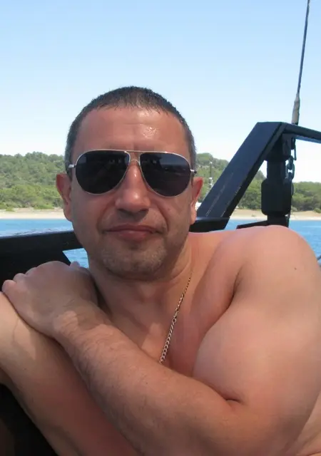 Сергей из Апрелевки, мне 52, познакомлюсь на одну ночь