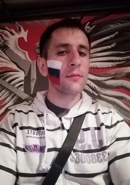 Я Анатолий, 31, из Черногорска, ищу знакомства на одну ночь