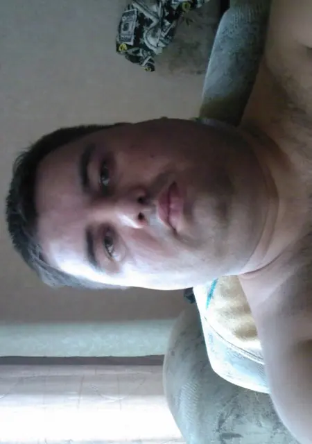 Alex из Асбеста, ищу на сайте знакомства на одну ночь