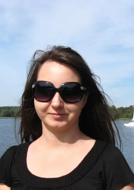 Юлия из Альметьевска, ищу на сайте постоянные отношения