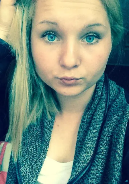 Я Анна, 19, из Звенигорода, ищу знакомство для общения