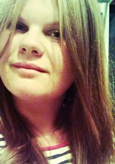 Я Анна, 18, из Поворина, ищу знакомства на одну ночь