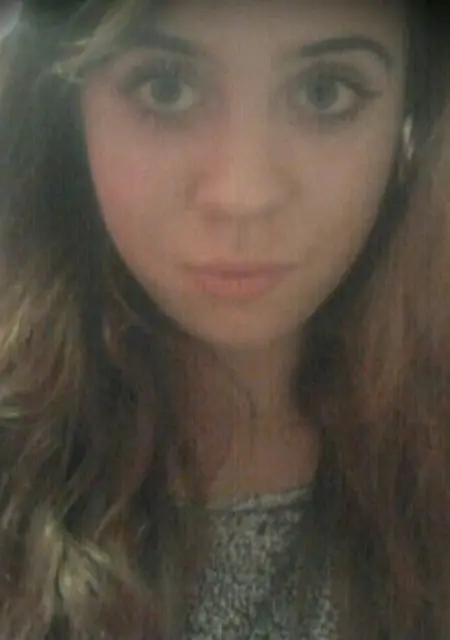 Я Валерия, 19, из Горнозаводска, ищу знакомство для постоянных отношений