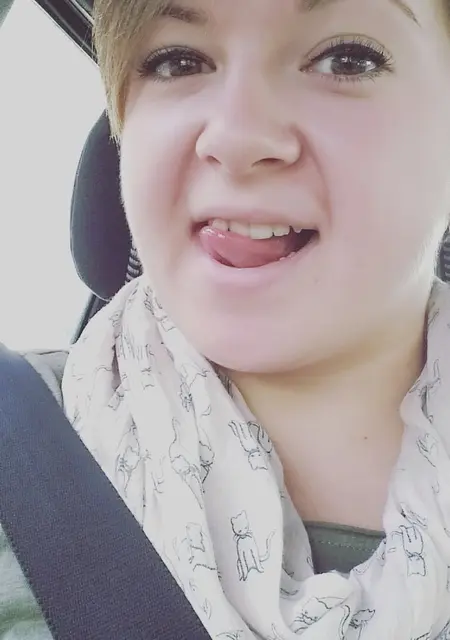 Я Полина, 19, из Макарова, ищу знакомство для общения