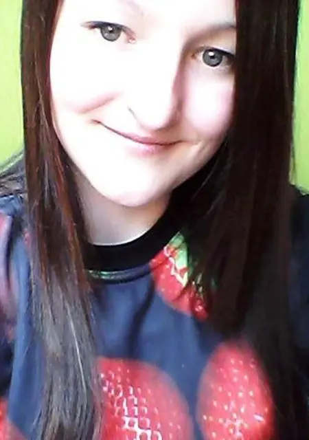 Я Алина, 22, знакомлюсь для общения в Таре