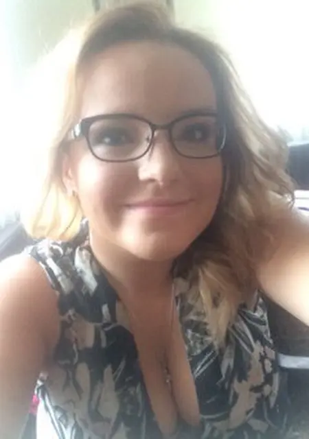 Карина из Нерчинска, ищу на сайте знакомства без обязательств