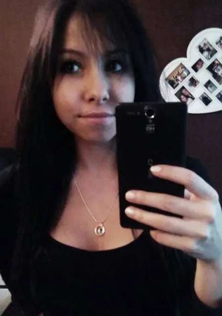 Я Ольга, 18, из Комсомольска, ищу знакомство для вирта