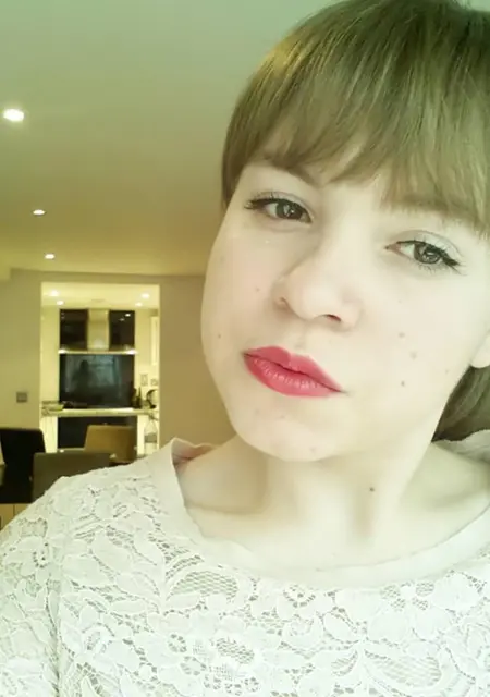 Я Лидия, 19, из Магнитогорска, ищу знакомство для постоянных отношений