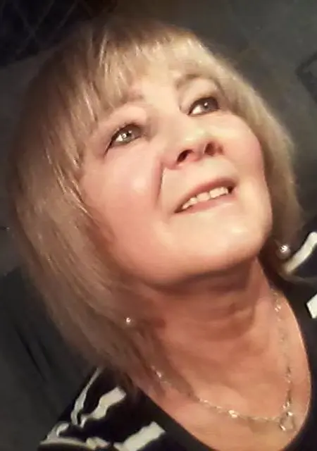 Я Роза, 23, знакомлюсь для вирта в Уяре